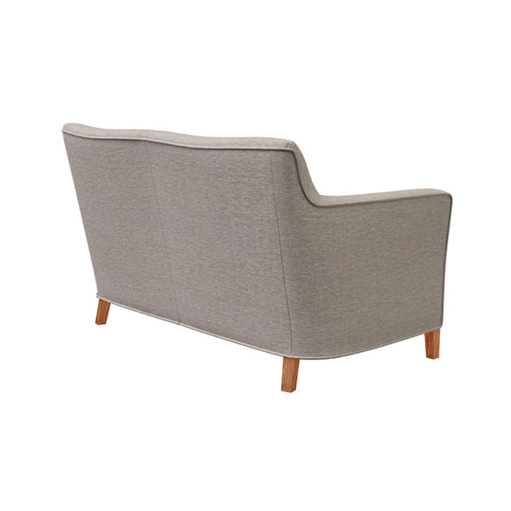 Clarissa Loveseat