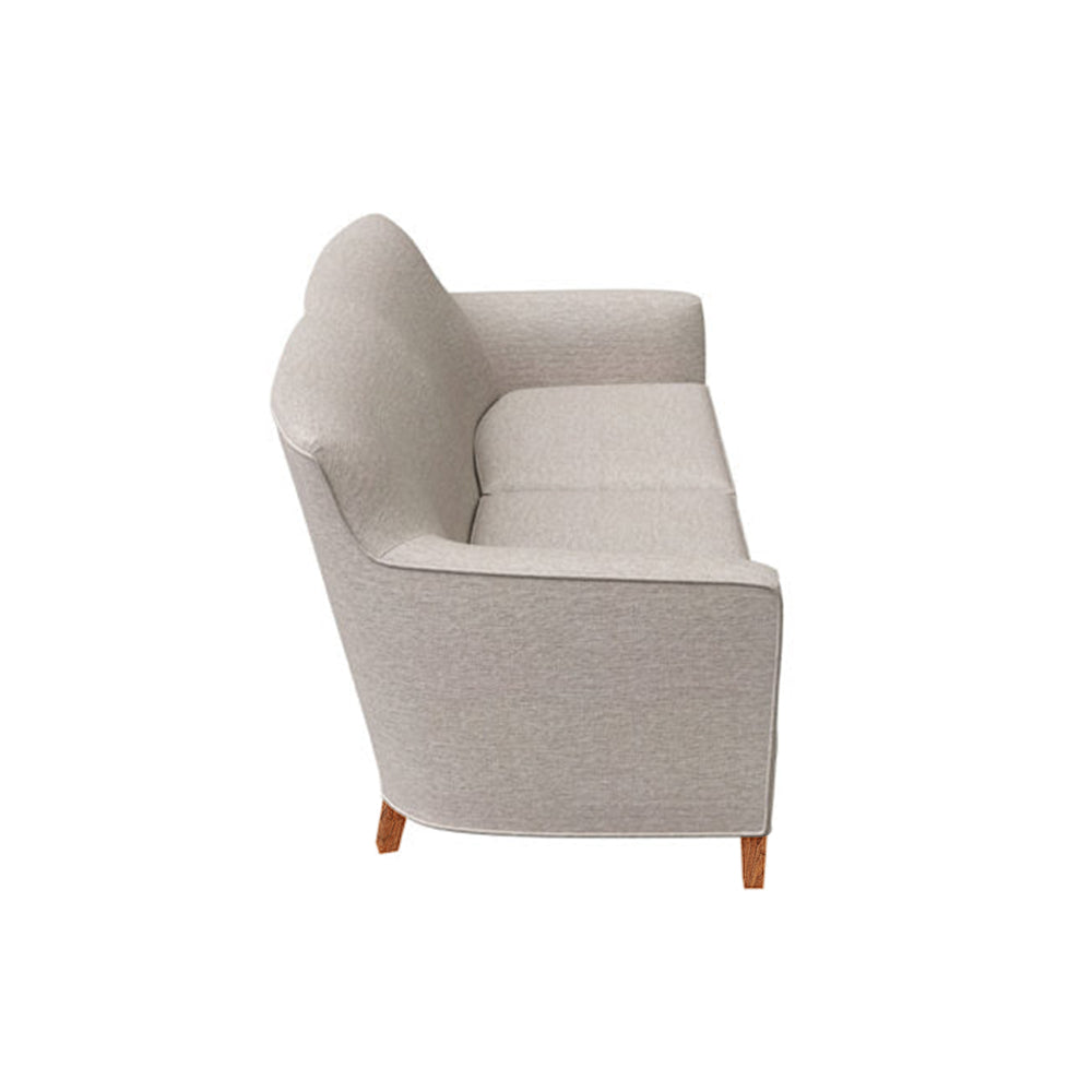 Clarissa Loveseat